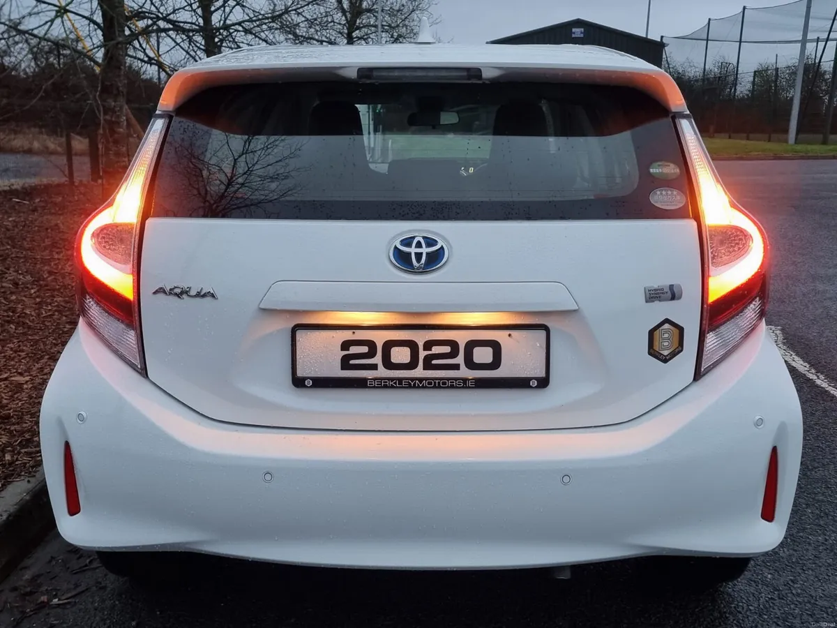2020 TOYOTA AQUA HYBRID AUTO 1 YR WARRANTY €14,900 - Image 1