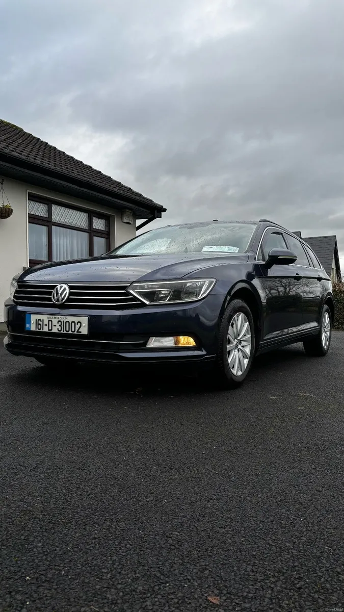 Volkswagen Passat 2016 - Image 1