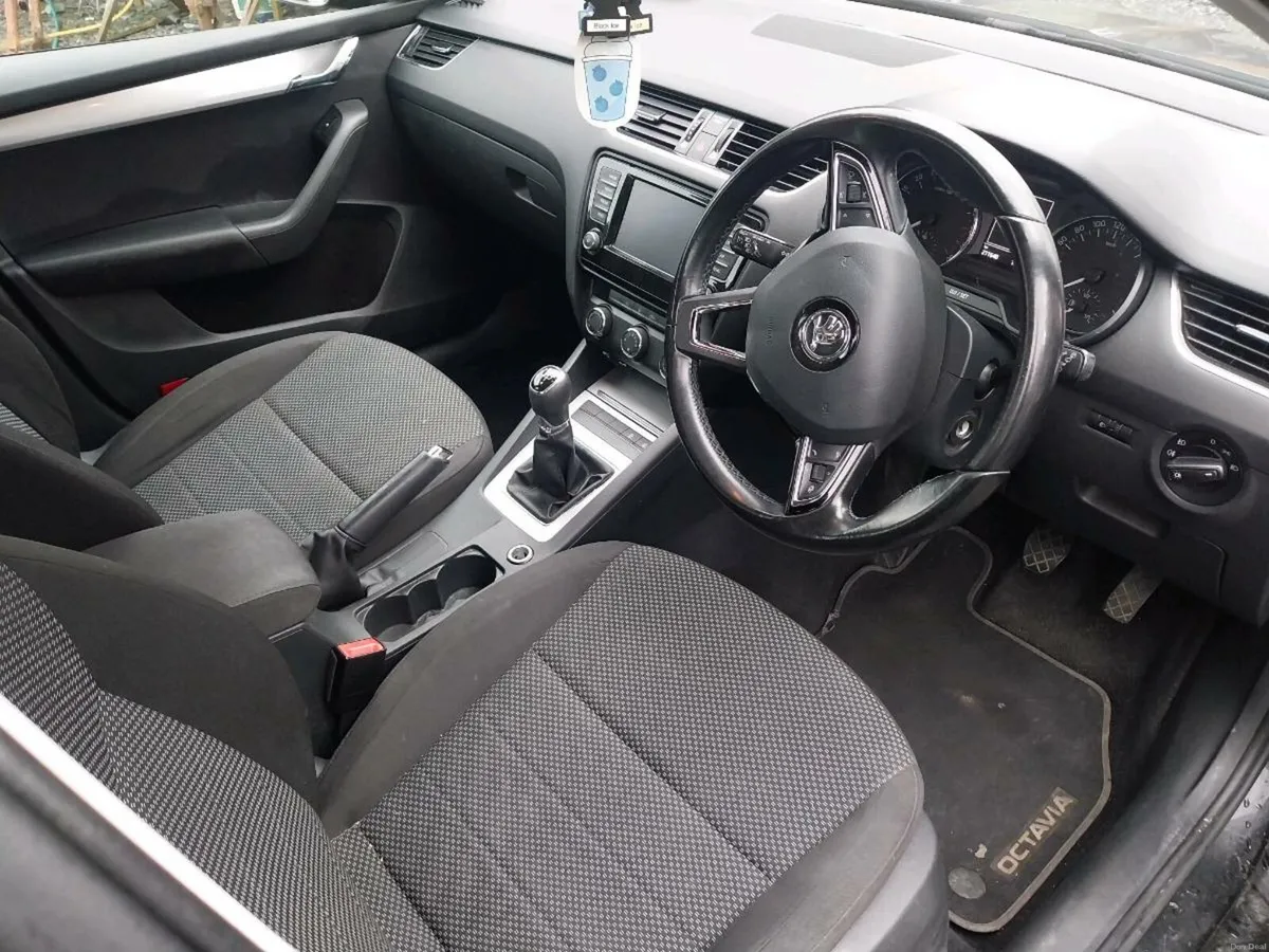 Skoda Octavia - Image 4