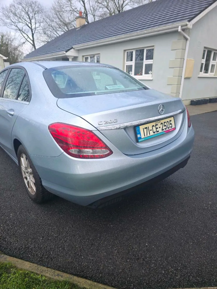 Mercedes-Benz C-Class 2017 185bhp Low miles - Image 4