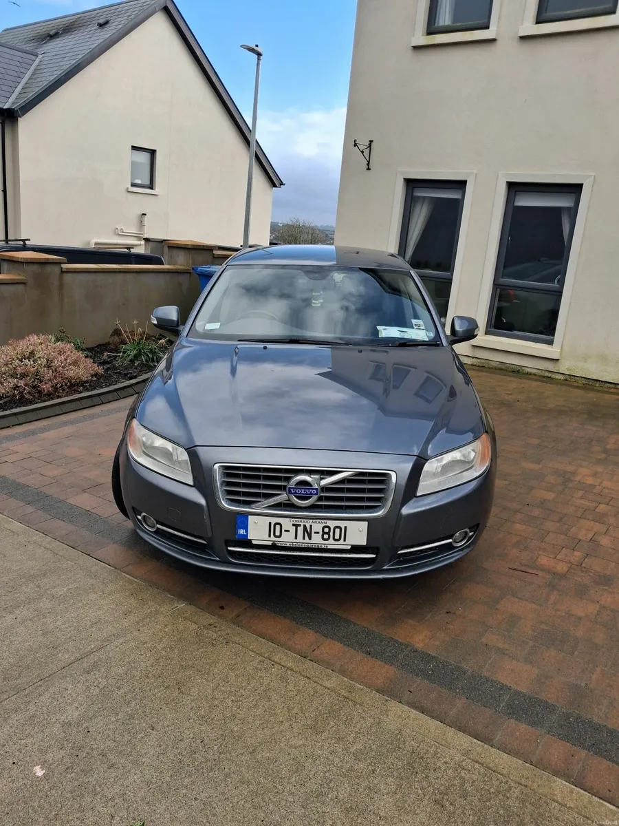 Volvo S80 2010 - Image 1