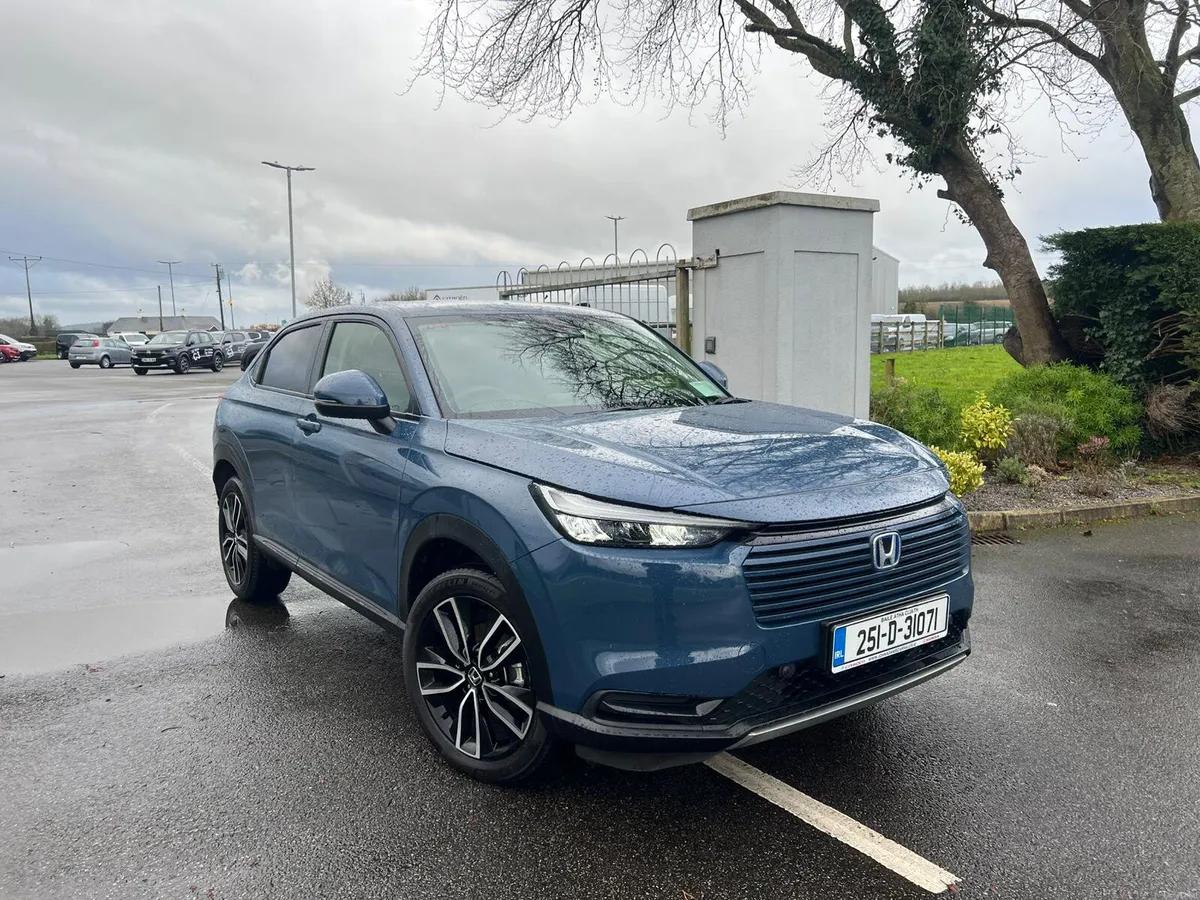 Honda HR-V Elegance e:HEV 2025 - Image 1