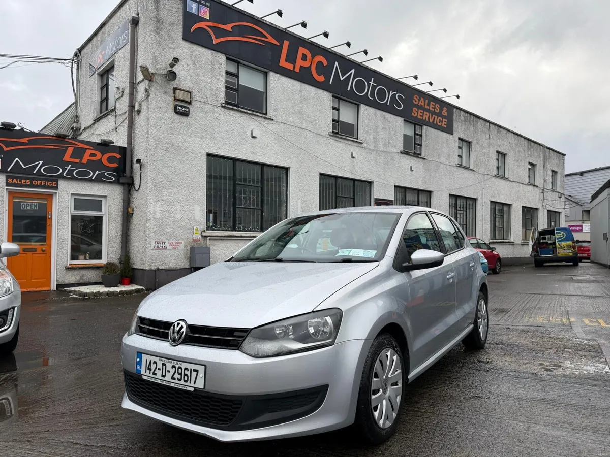 Volkswagen Polo 2014 Automatic - Image 2