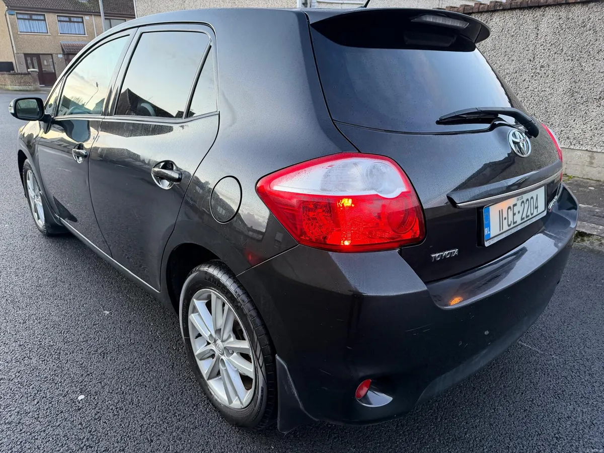 Toyota Auris 2011 sport d4d 085 2697260 - Image 4