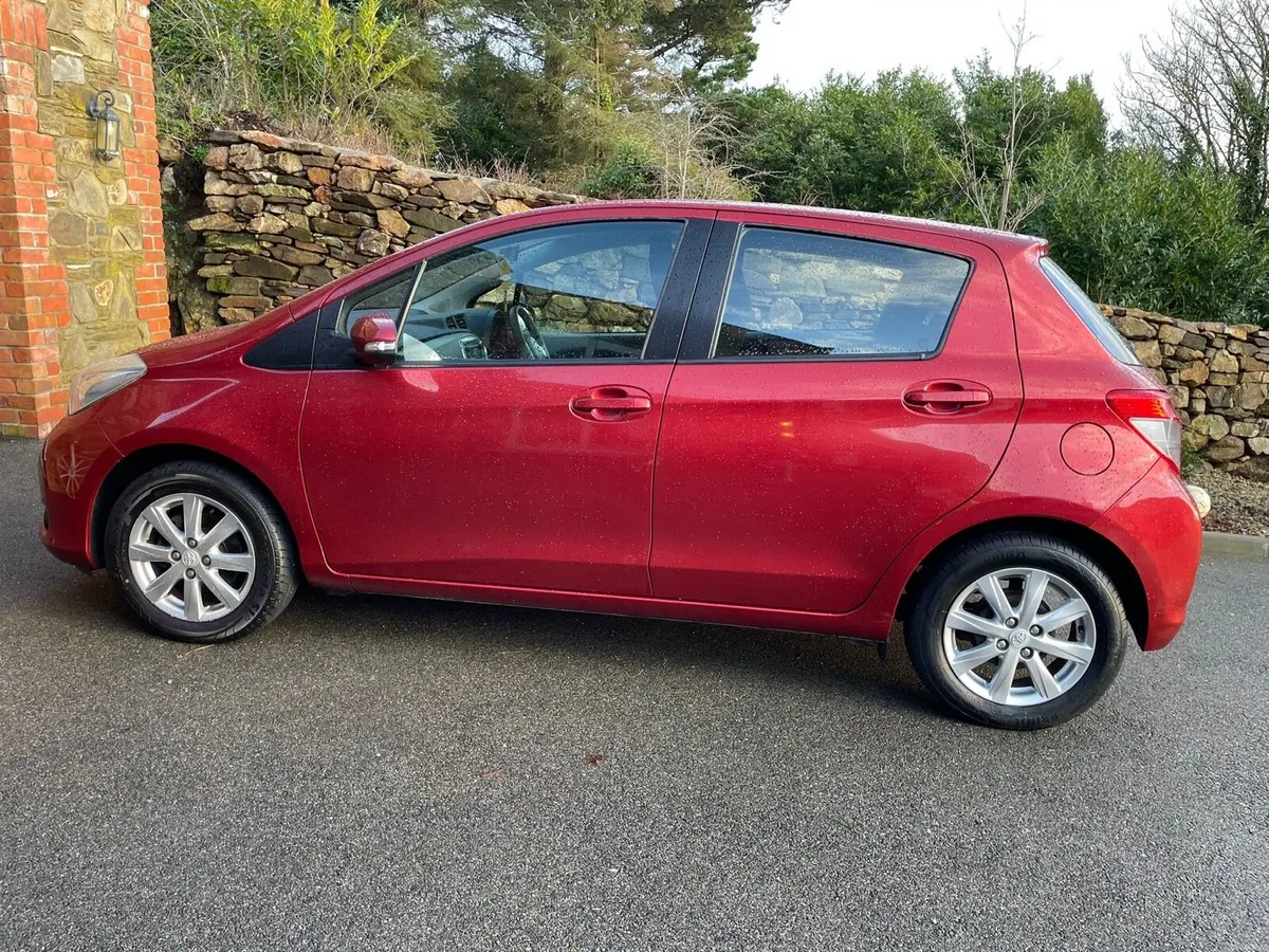 Toyota Yaris - Image 2