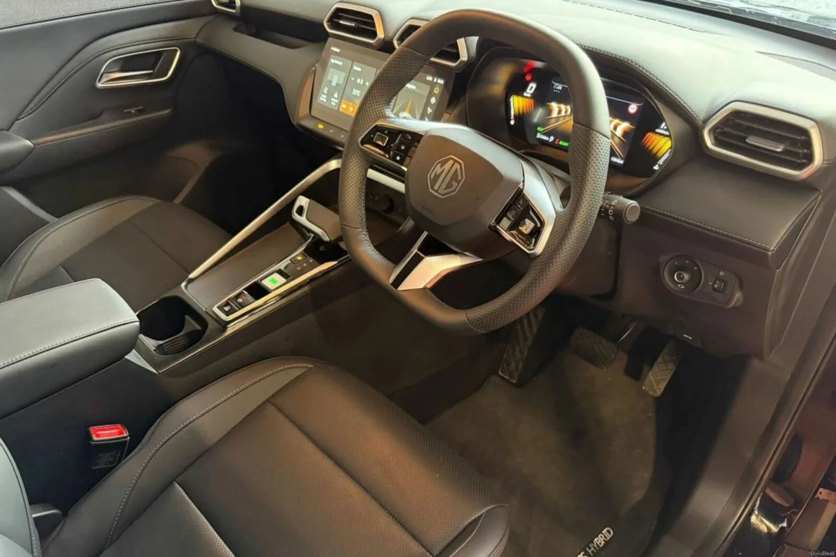 MG ZS Exclusive HEV - Image 4