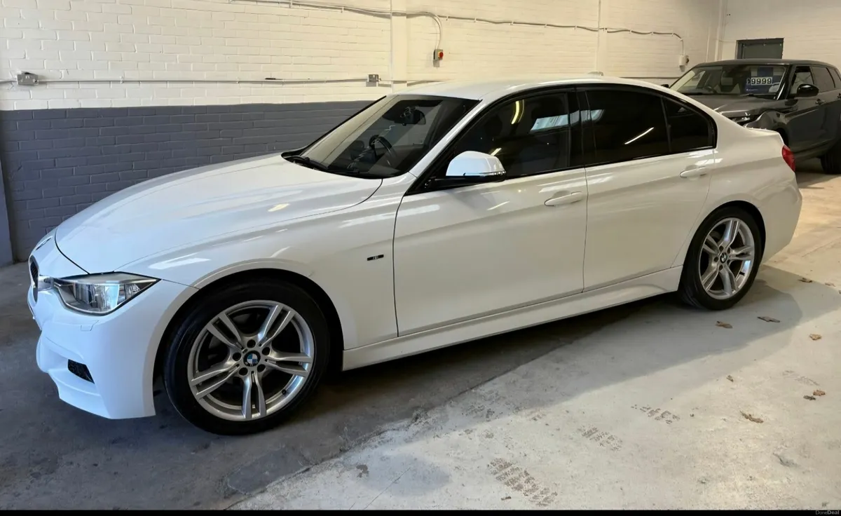 2013 bmw 320d m sport manual 🔥immaculate 🔥 - Image 4