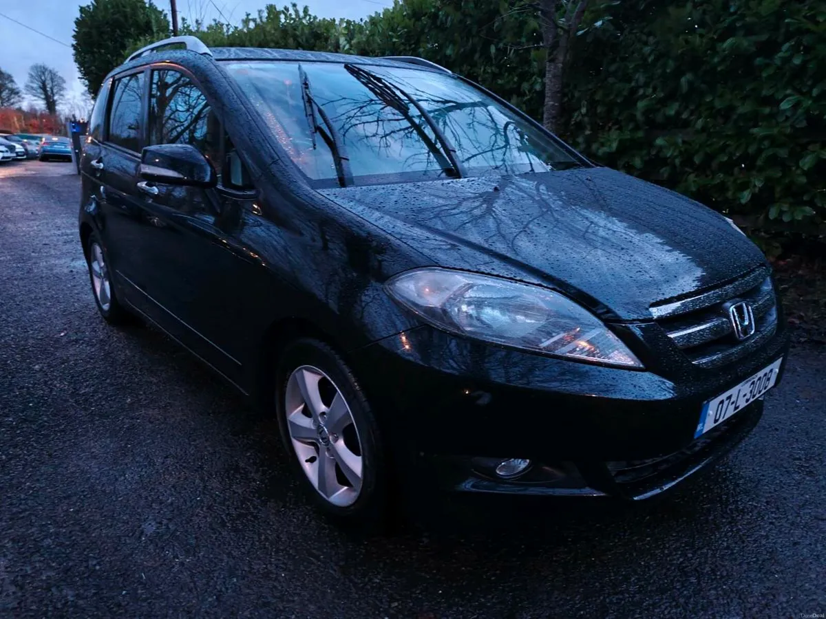 Automatic 6 seater NCT 12/26 07 Honda FRV 1.7 SE - Image 2