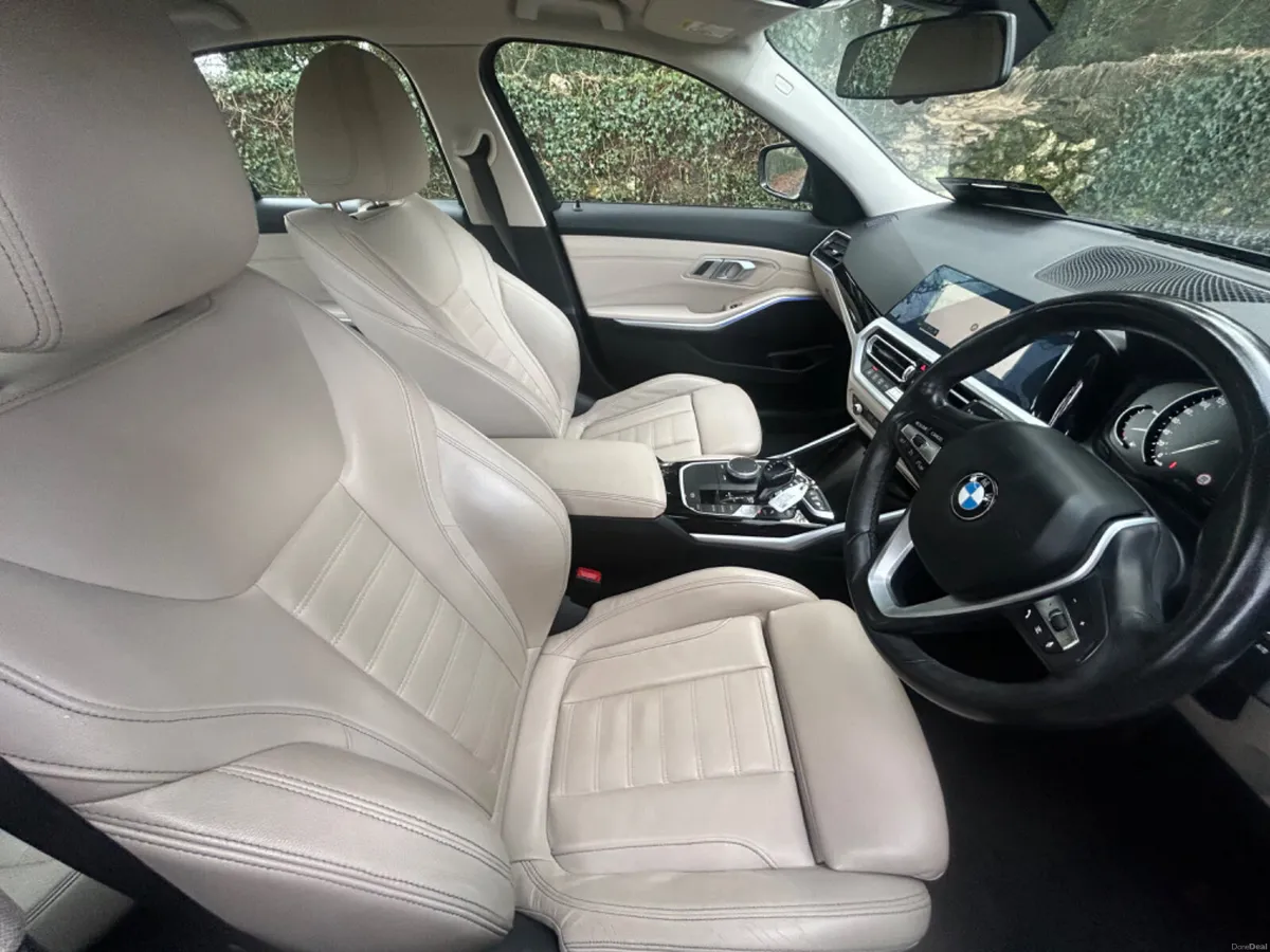 192 BMW 318D AUTO IN MINERAL GREY - Image 4