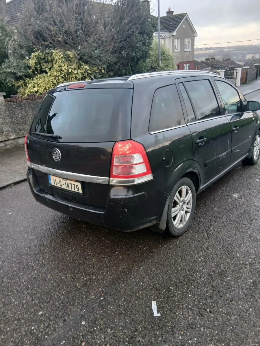 20 11 VAUXHALL  ZAFIRA  7 SEATER - Image 2