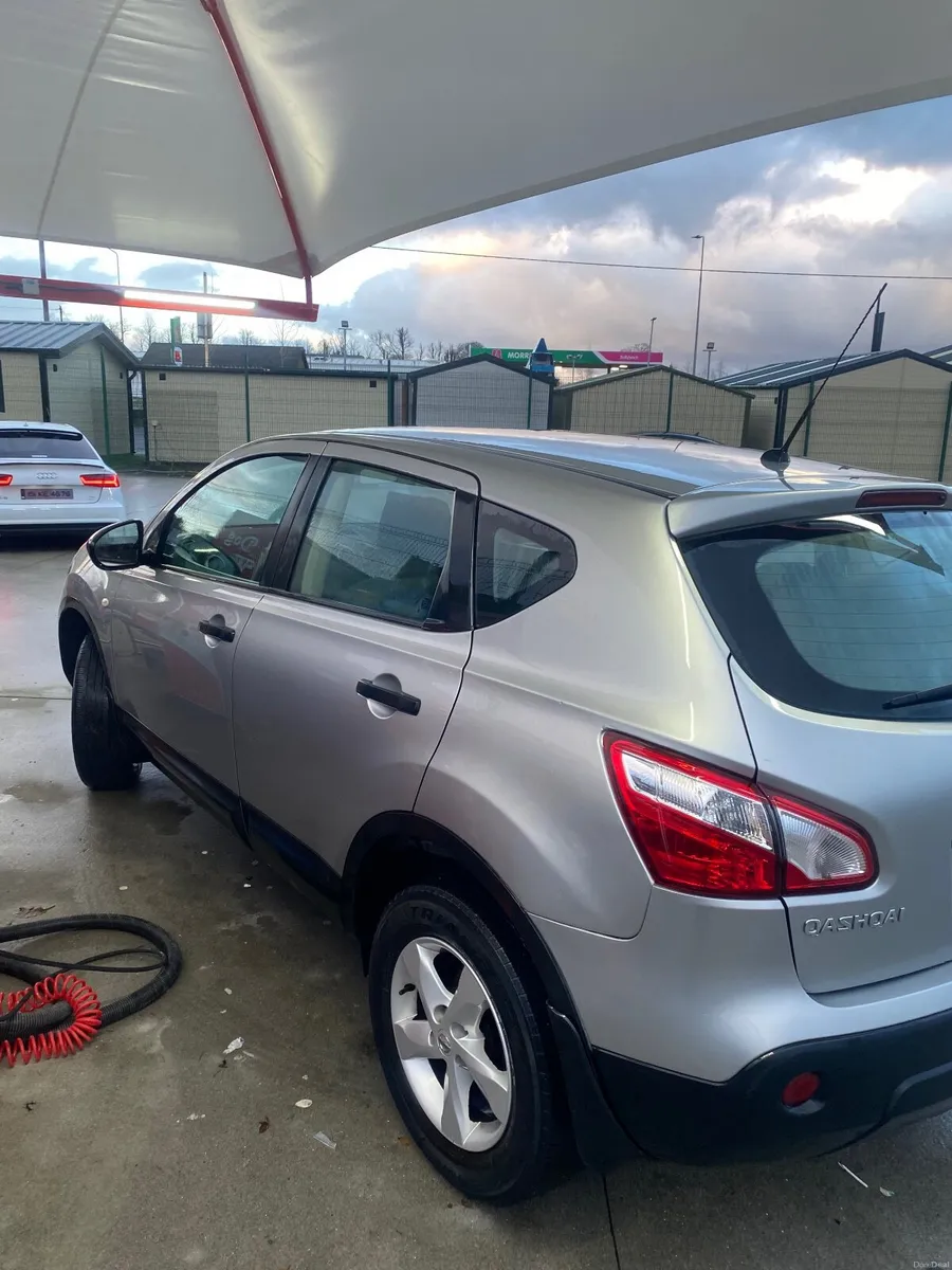 Nissan Qashqai 2011 - Image 4