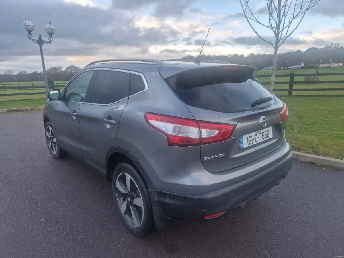 2016 Nissn  Qashqai 1.5 Premium - Image 2