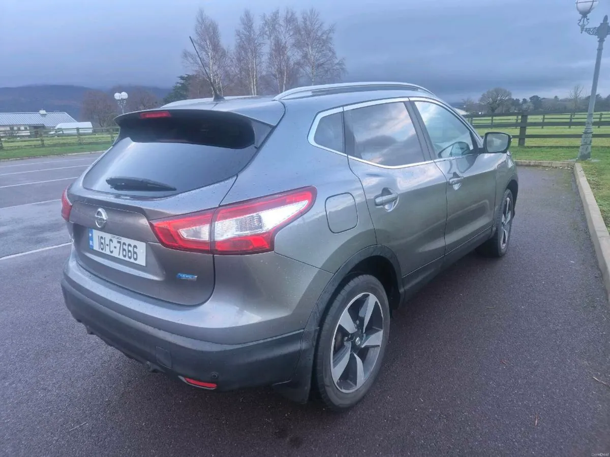 2016 Nissan  Qashqai 1.5 Premium - Image 4