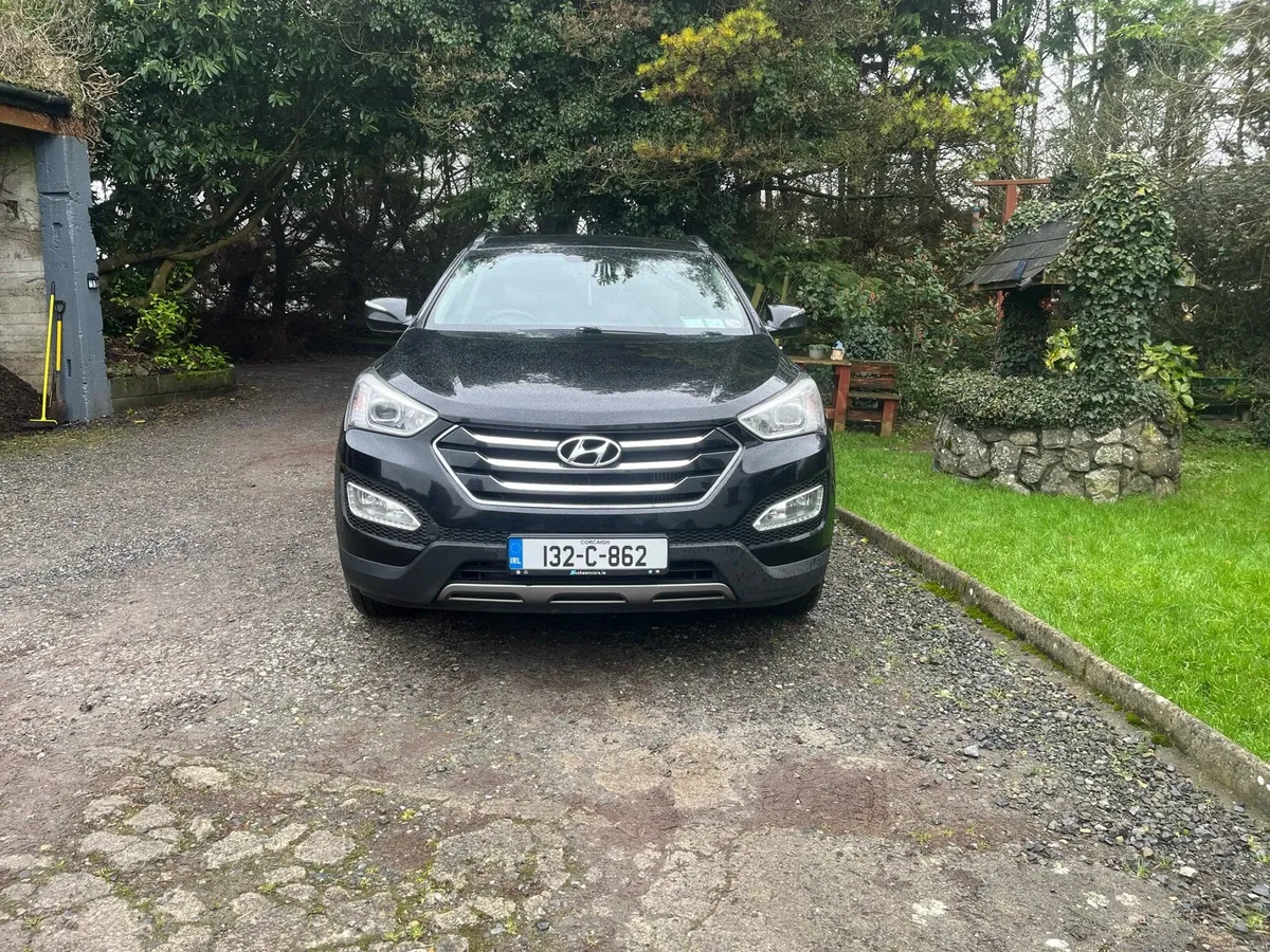 Hyundai Santa Fe 4WD Automatic - Image 2
