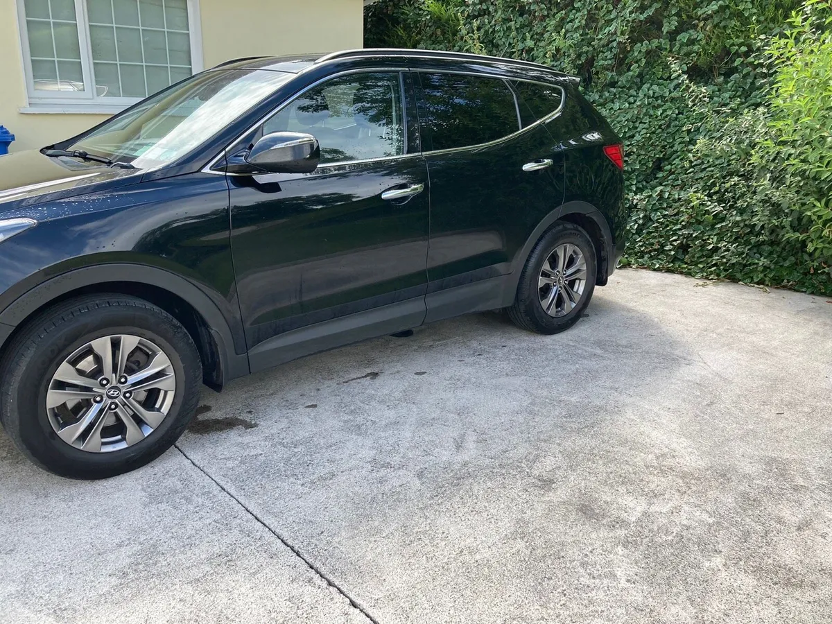 Hyundai Santa Fe - Image 2
