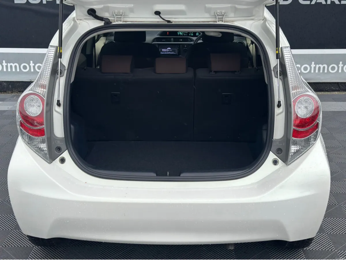 Toyota Aqua Automatic - Image 3