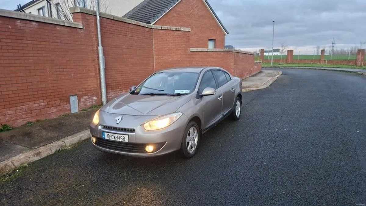 10 Renault Fluence 1.5dci - Image 3