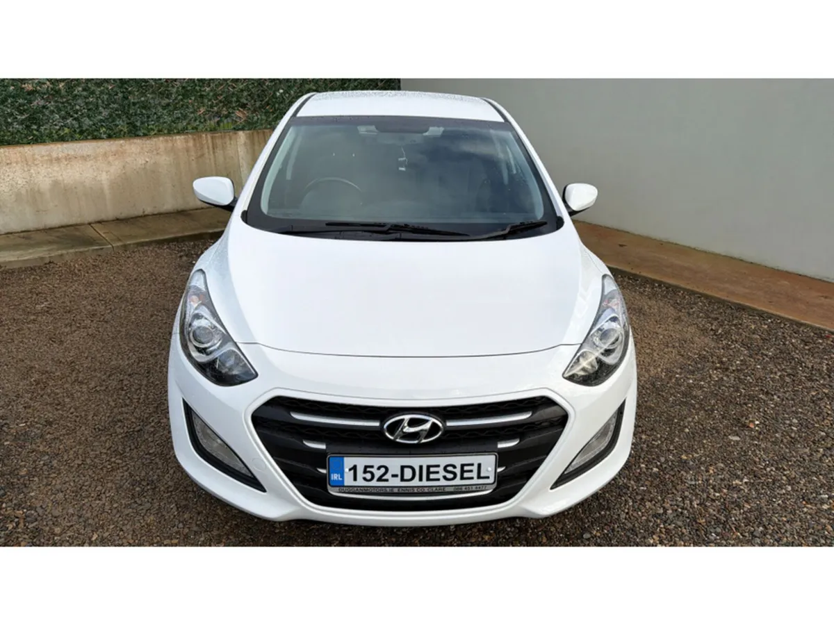 Hyundai i30 SE BLUE DRIVE CRDI - Image 3