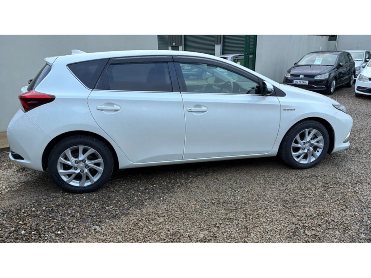 Toyota Auris 1.8 HYBRID ICON - Image 4