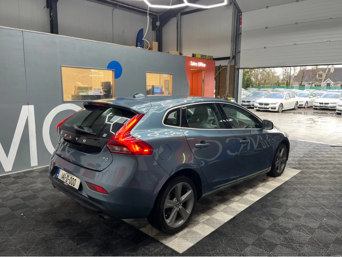 Volvo V40 €10950 2014 VOLVO V40 T4 1.6 AUTOMATIC / - Image 2