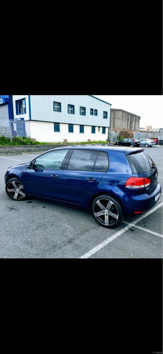 VW Golf 1.6 TDI Match-Tinted windows and Alloys - Image 1