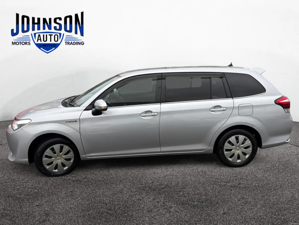 Toyota Corolla 1.5 Fielder Petrol Auto - Image 2