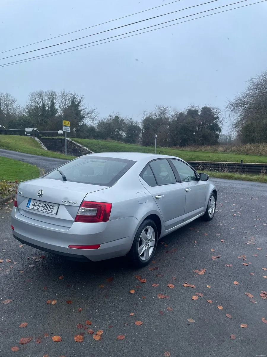 2014 Skoda Octavia. Automatic with Tax and Nct - Image 4