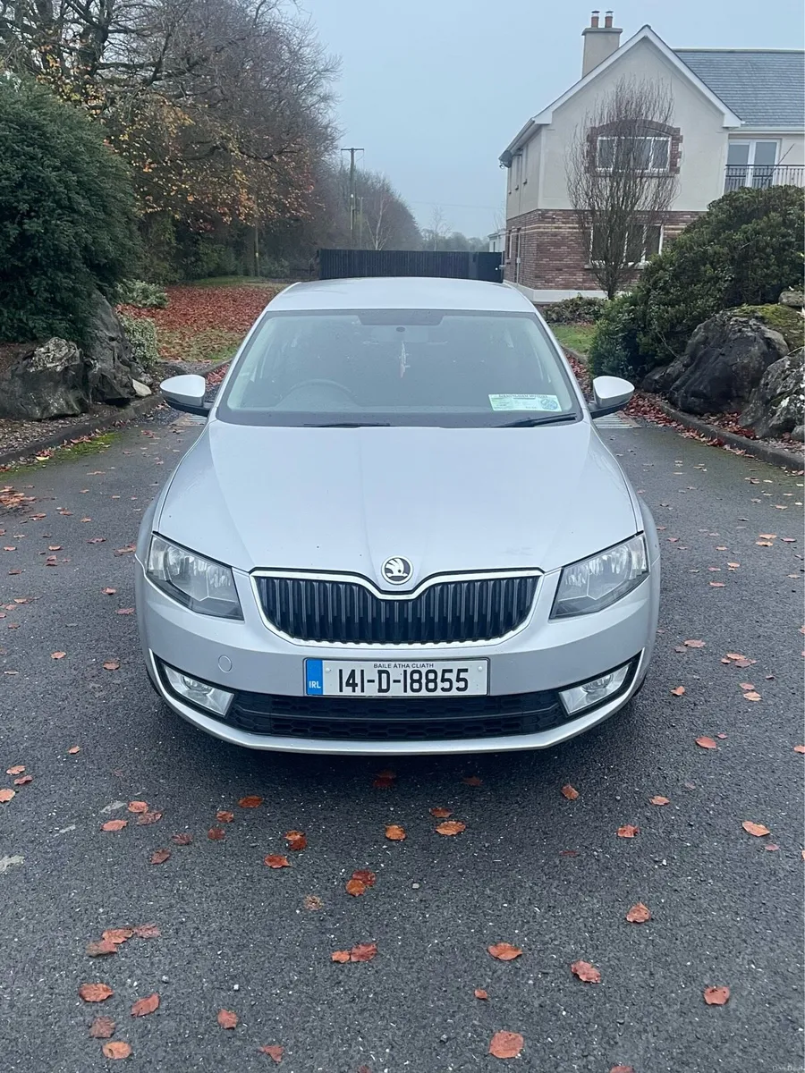 2014 Skoda Octavia. Automatic with Nct - Image 5