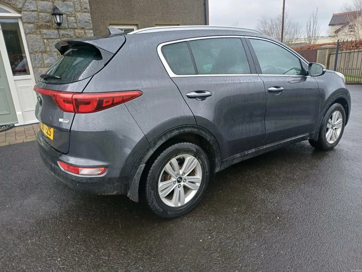 2017 kia sportage 1.7 diesel moted nov 26 £4460 - Image 4