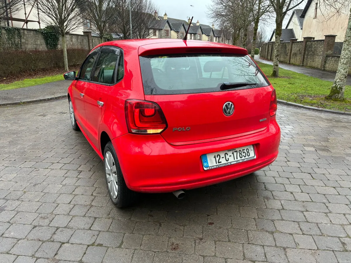 Volkswagen Polo 2012 AUTOMATIC - Image 4