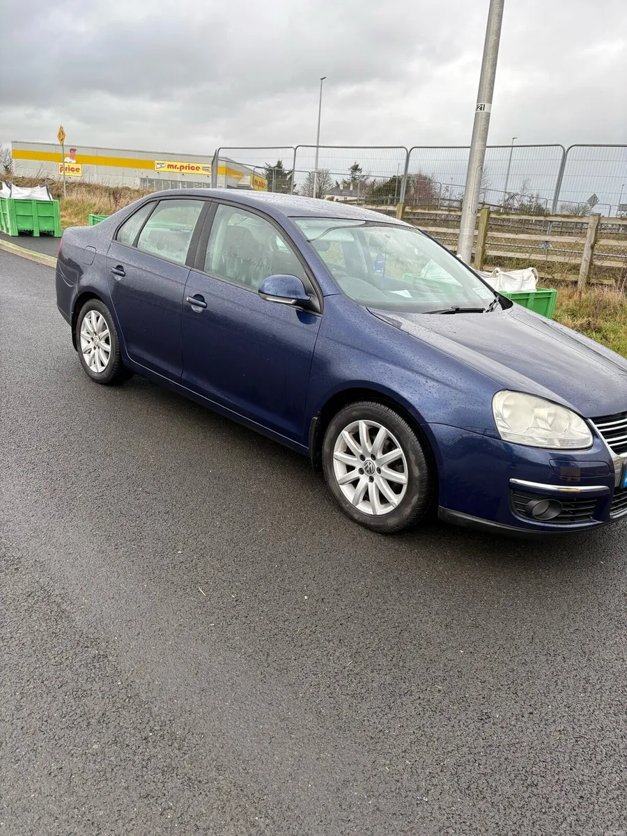 Volkswagen Jetta - Image 2
