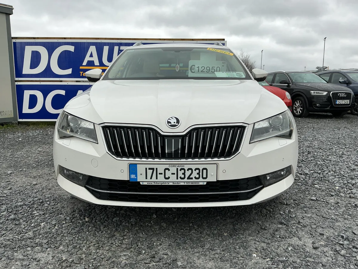 SKODA SUPERB 1.6 TDI ESTATE STYLE LEATHER - Image 3
