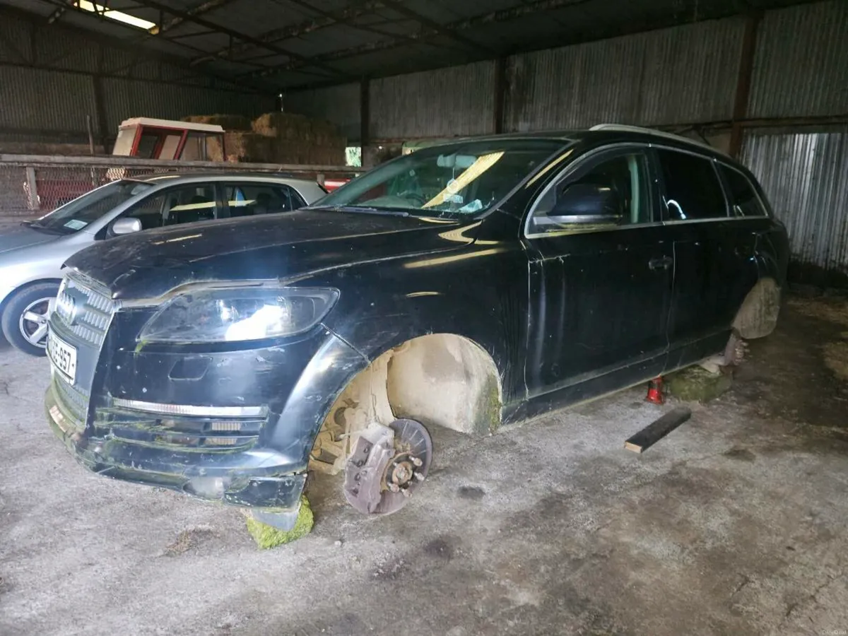 2007 audi Q7 - Image 1