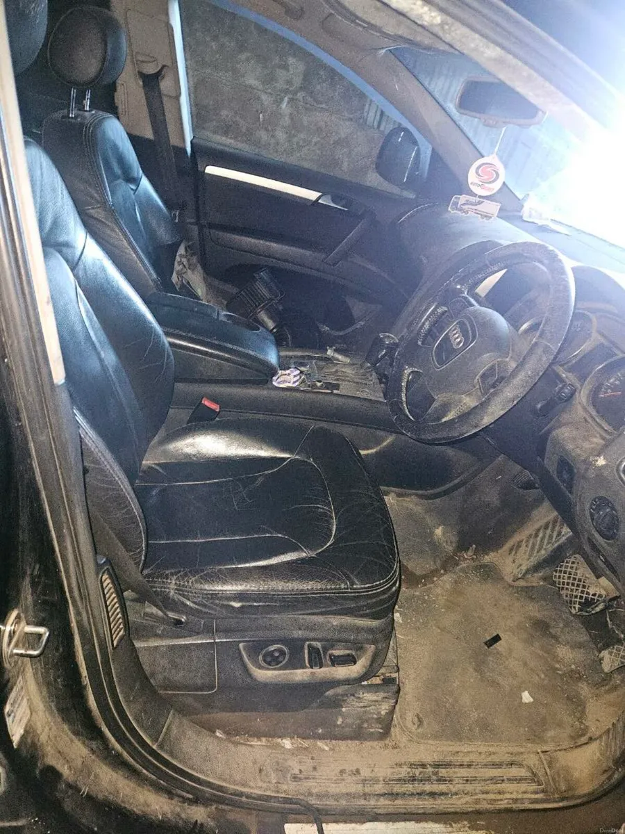 2007 audi Q7 - Image 4