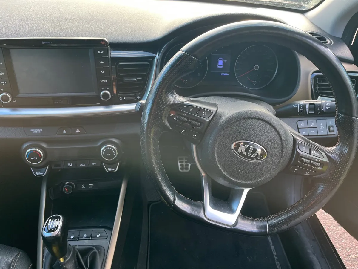 Kia Stonic 2018 - Image 2