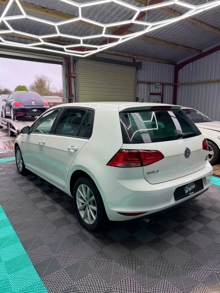 2015 (152) VW Golf 1.2 Petrol - Lounge Edition - Image 3