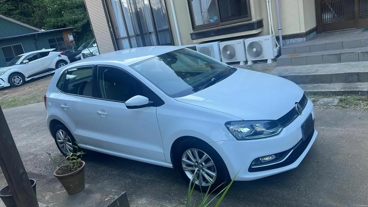 Volkswagen Polo 2016  low mileage 31000km - Image 3