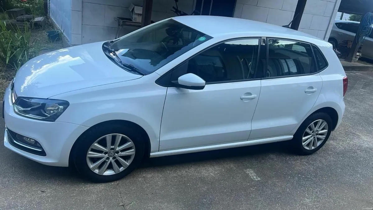 Volkswagen Polo 2016  low mileage 31000km - Image 4