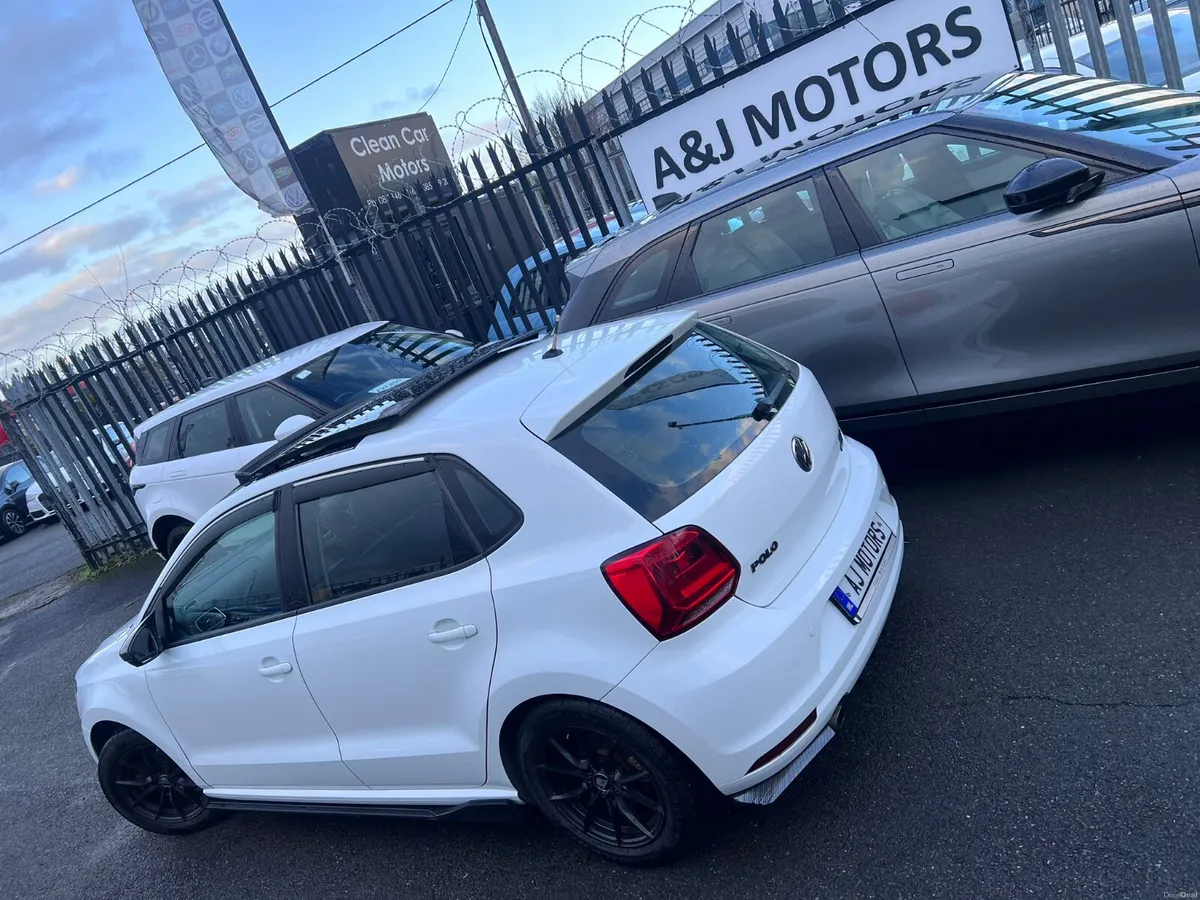 15 VW POLO Glass Roof Automatic - Image 3