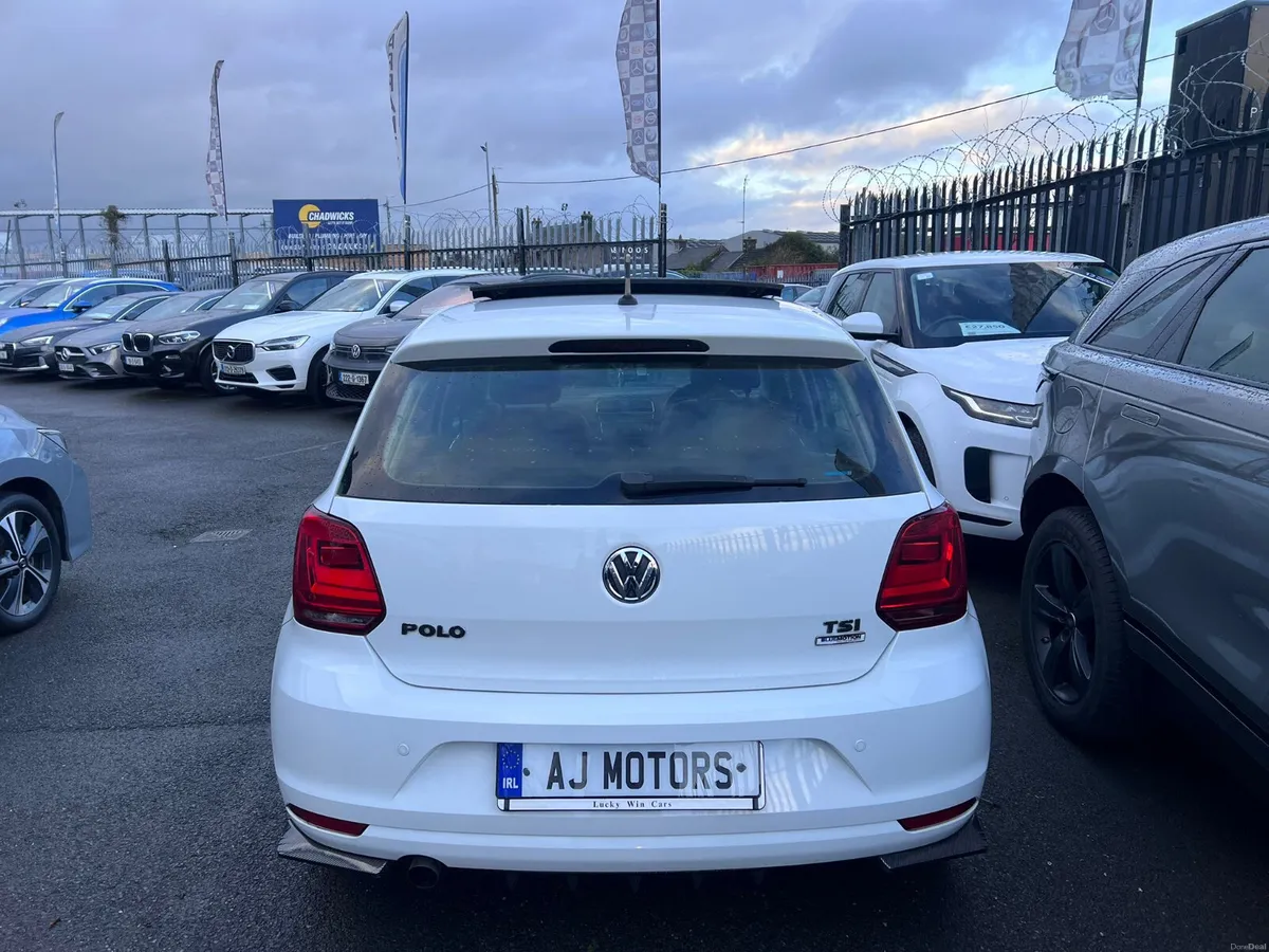 15 VW POLO Glass Roof Automatic - Image 4