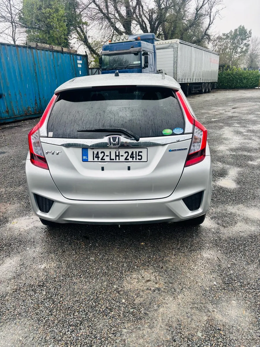 Honda Fit Hybrid - Image 3