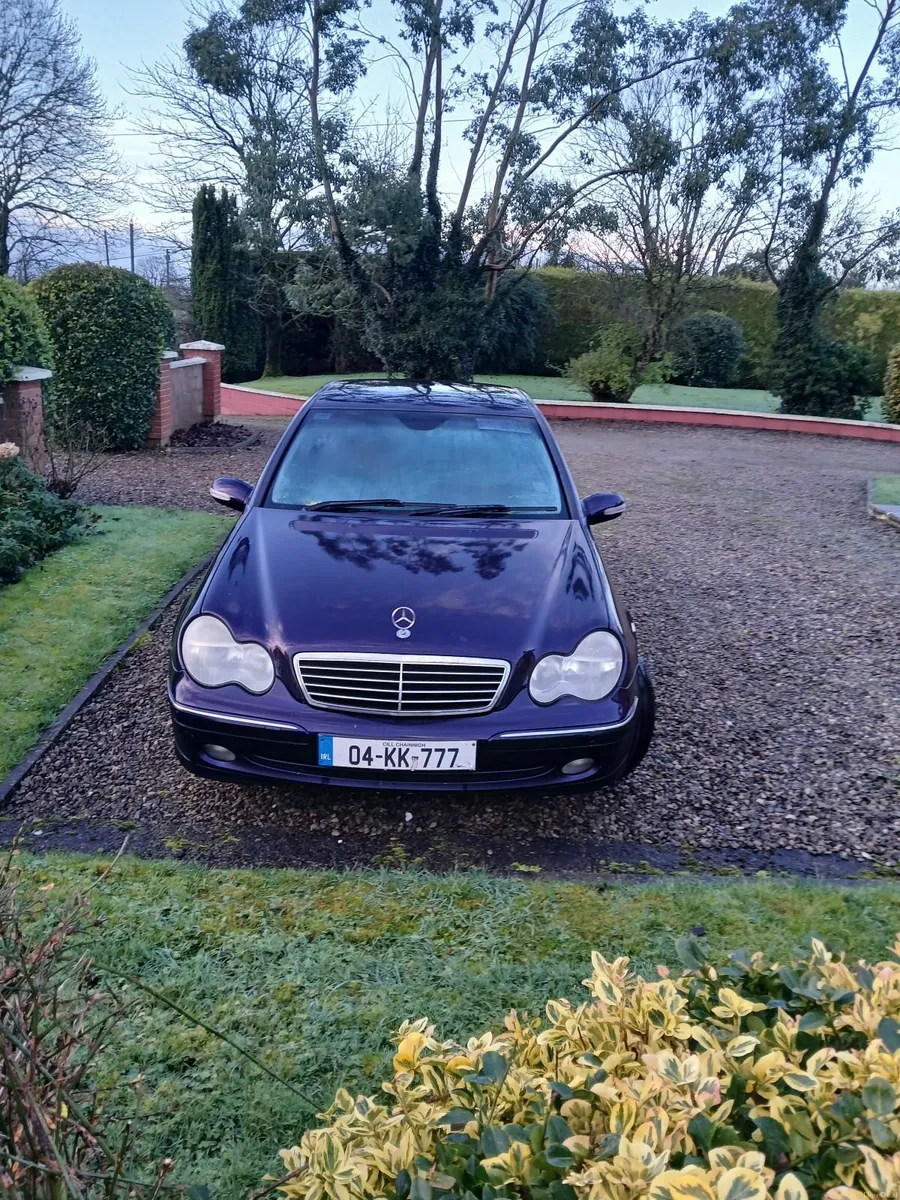 Mercedes-Benz C-Class 2004 - Image 1