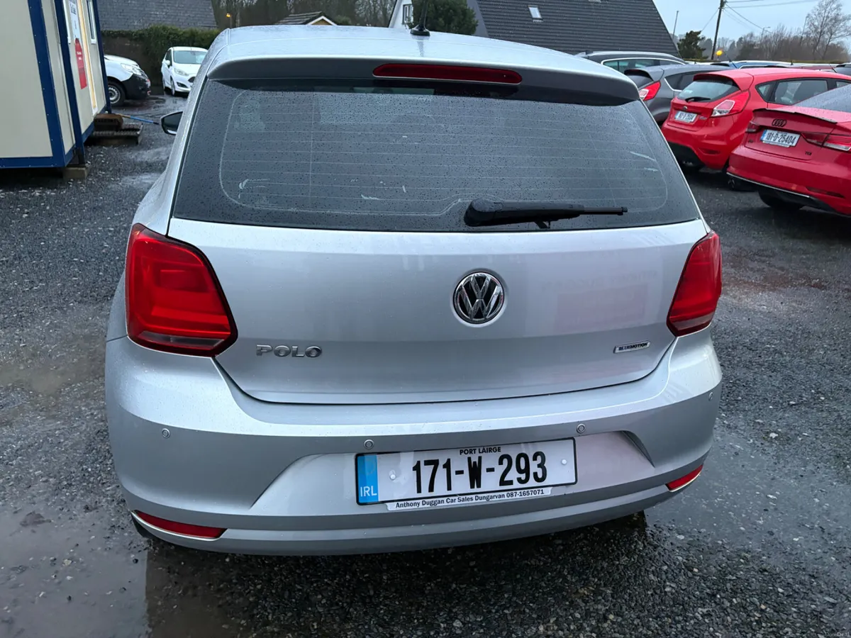 2017 Volkswagen Polo - Image 4