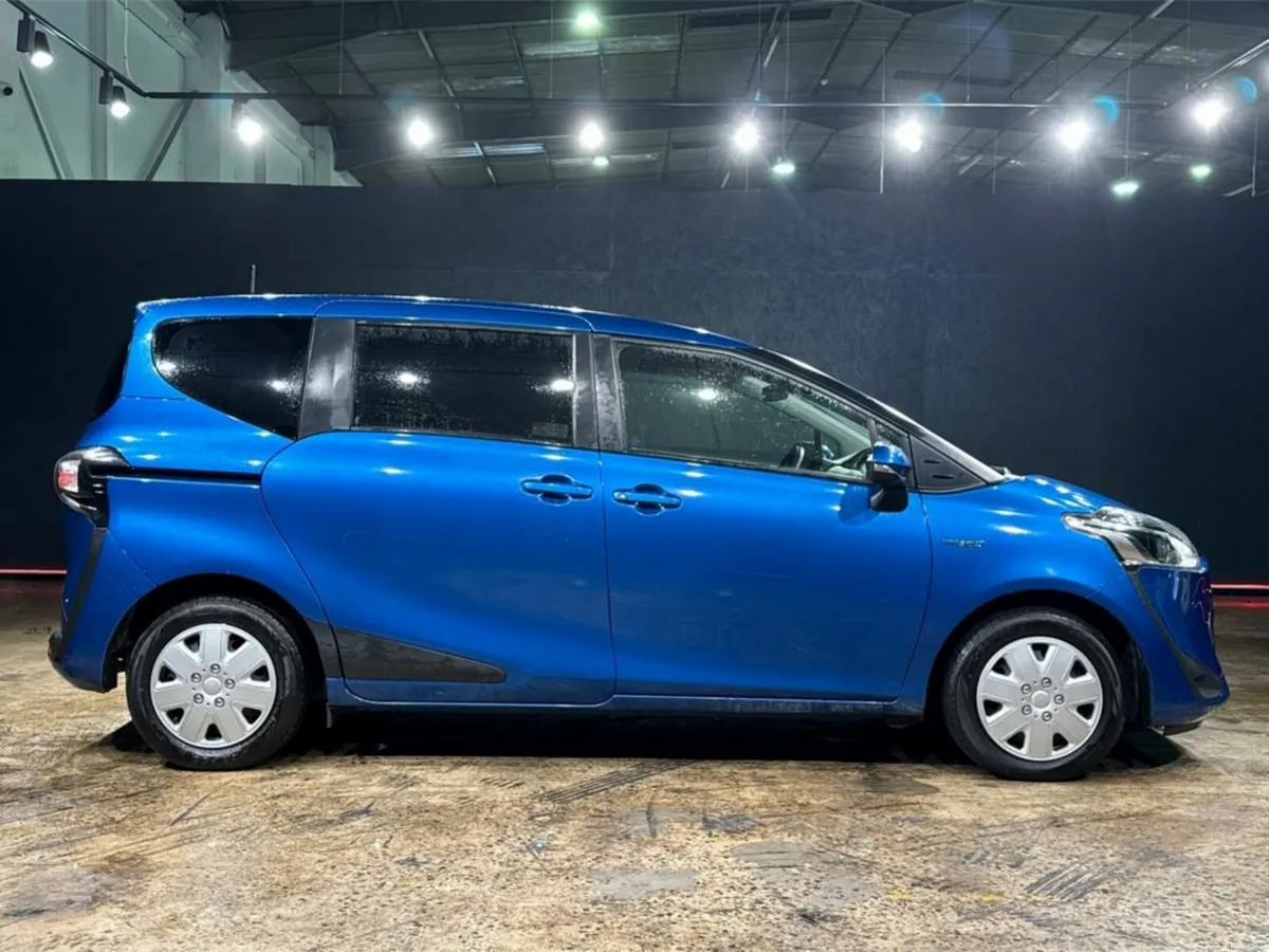 Toyota Sienta 1.5L HYBRID AUTOMATIC - 7 SEATER - P - Image 3