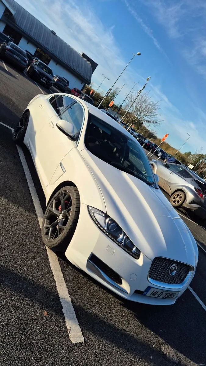 Jaguar XF 2014 - Image 1