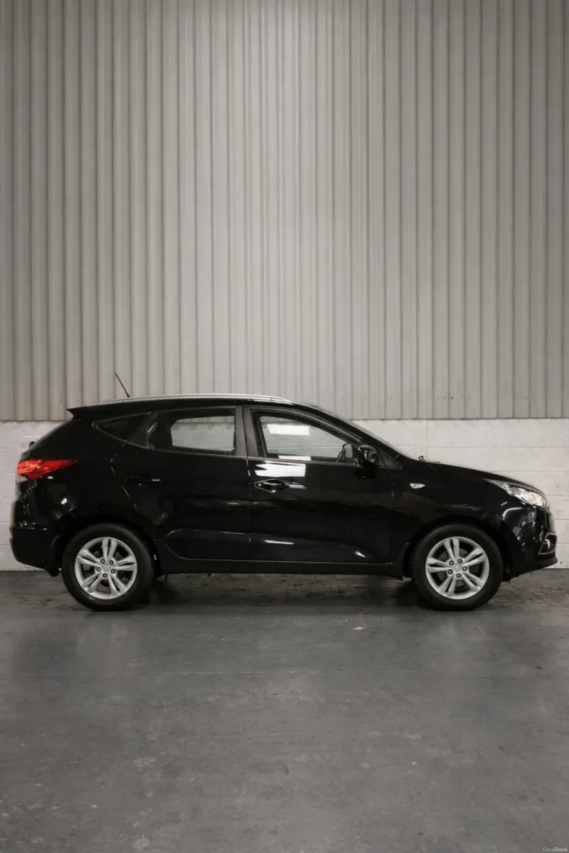 Hyundai Ix35 1.7 NEW NCT UNTIL Feb 2027 - Image 3