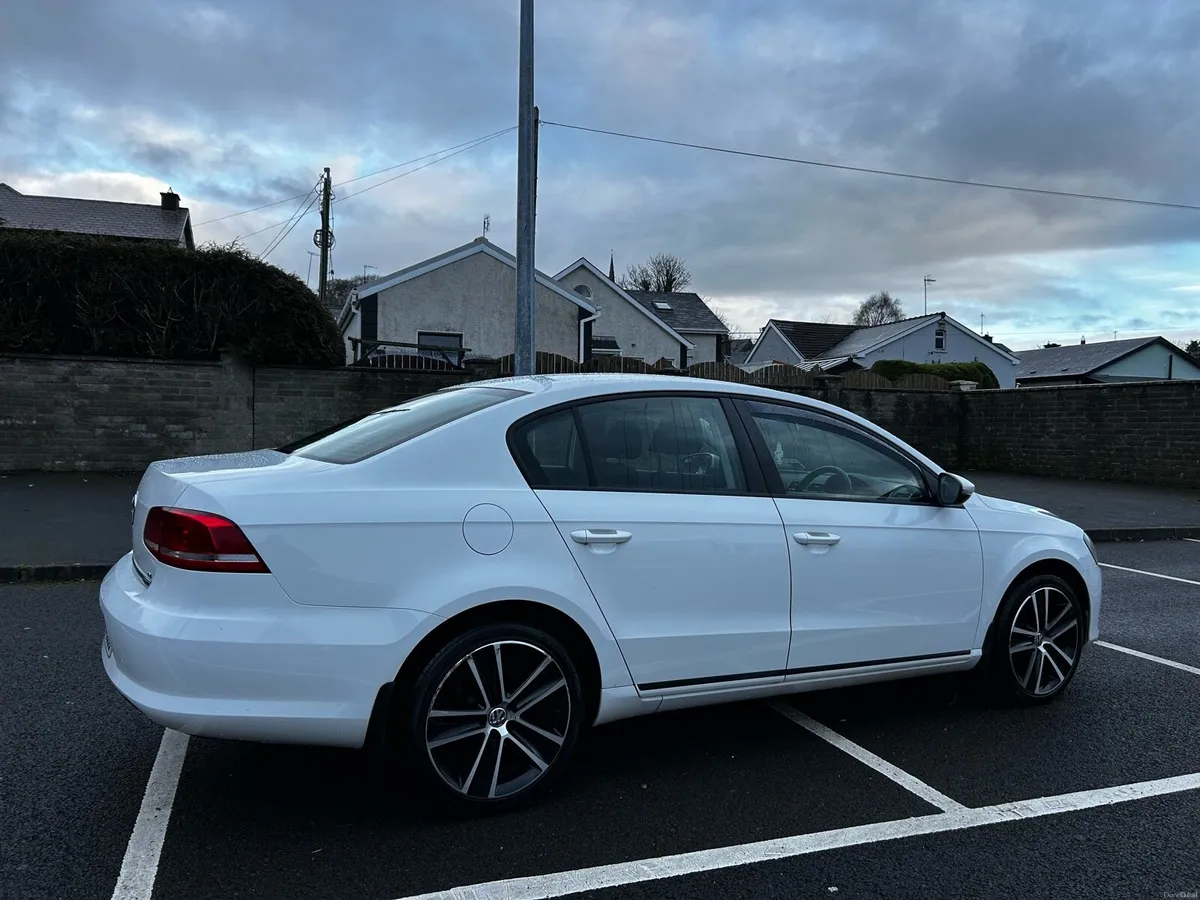 12 VW Passat Diesel Long NCT Cheap Tax Mint Car - Image 4