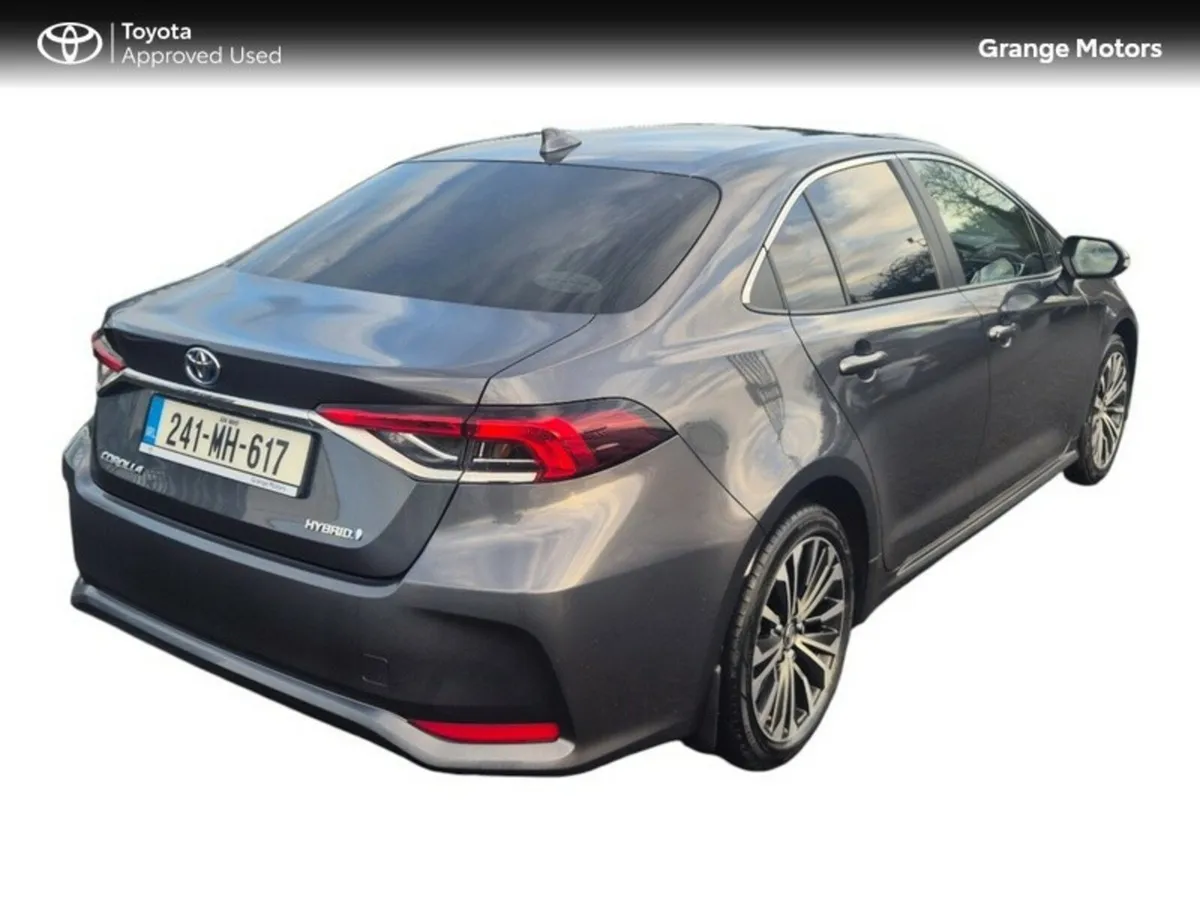 Toyota Corolla 1.8 HYBRID LUNA SPORT SAL - Image 3