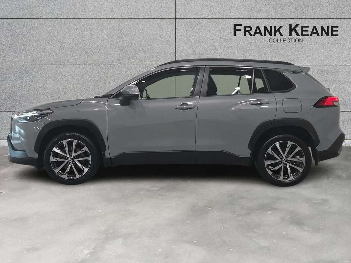 Toyota Corolla 1.8 Hybrid Sol Hatchback - Image 4