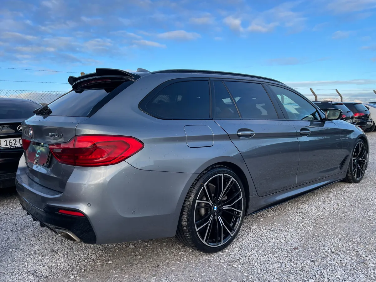 BMW 520D M-Sport Touring - Image 2